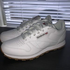 NEW Reebok classic athletic women shoe - paid $75+